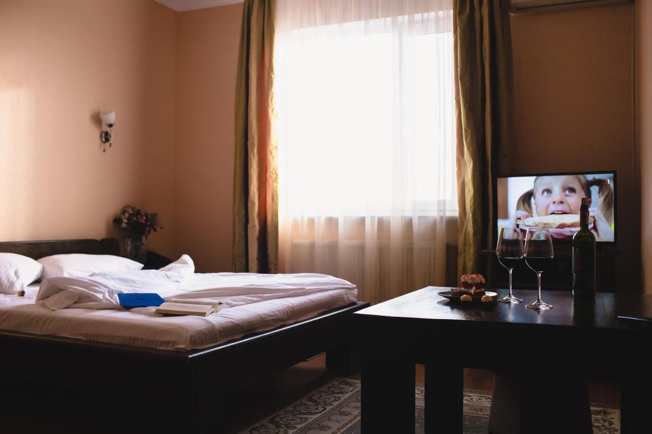 Aivengo Hotel Kolodenka Exteriör bild