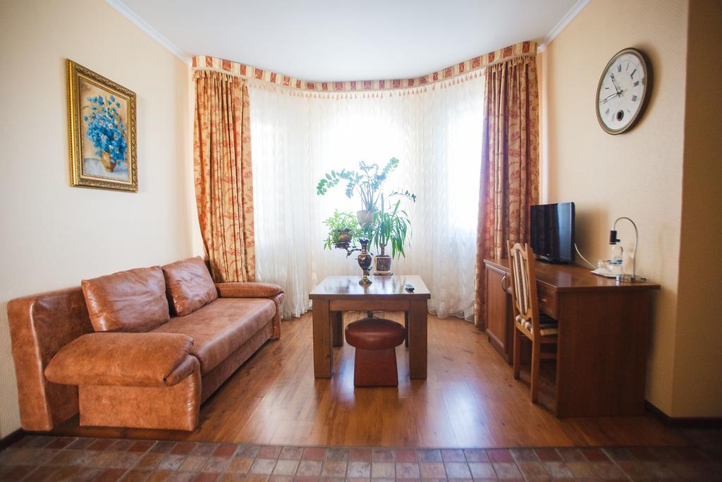 Aivengo Hotel Kolodenka Exteriör bild