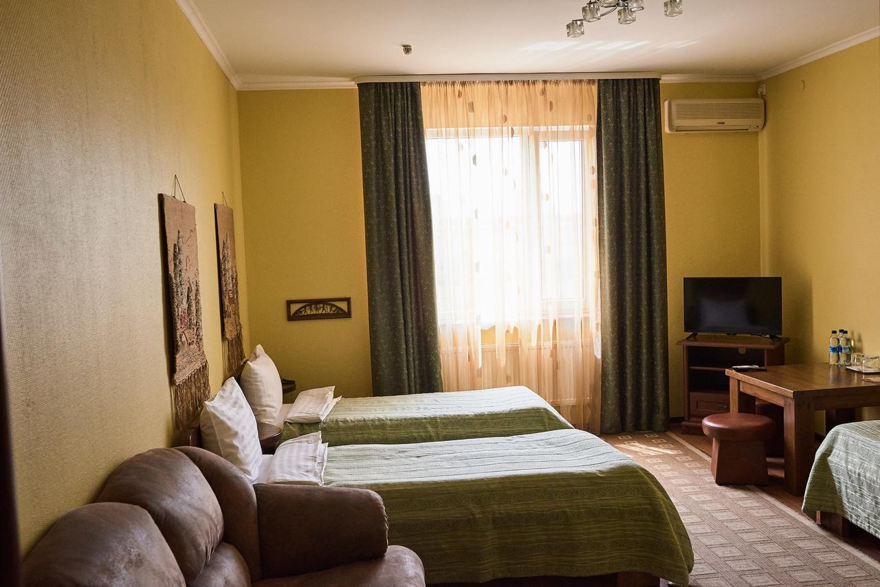 Aivengo Hotel Kolodenka Exteriör bild