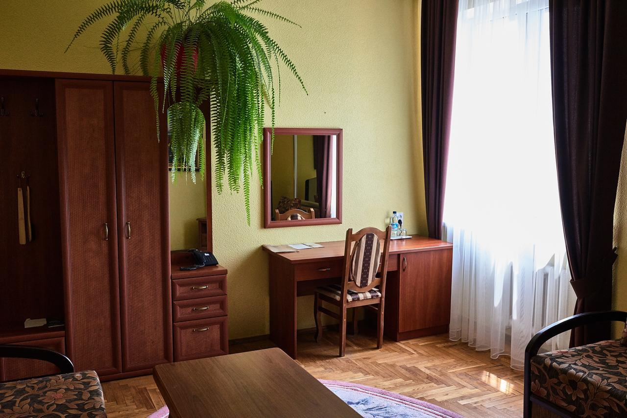 Aivengo Hotel Kolodenka Exteriör bild